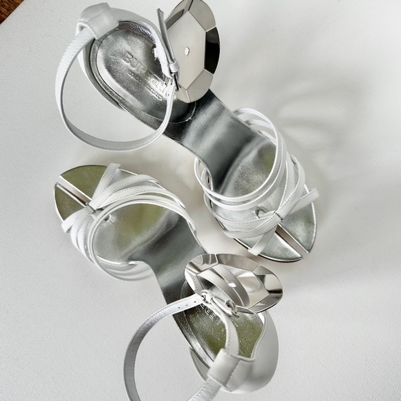 Authentic Burberry Split-toe Leather Thong Sandals ***size: EU 41 *** MSRP … - Picture 5 of 16